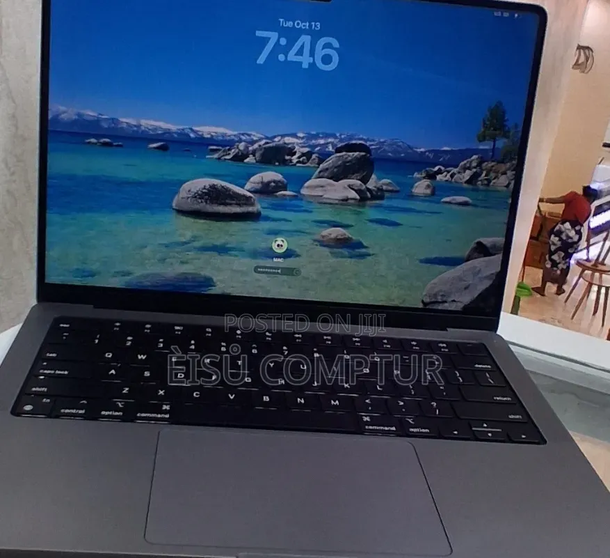 New Laptop Apple MacBook Pro 2021 M1 32GB Apple M1 Max SSD 512GB