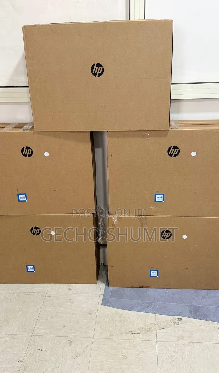 New Laptop HP 8GB Intel Core i5 SSD 512GB