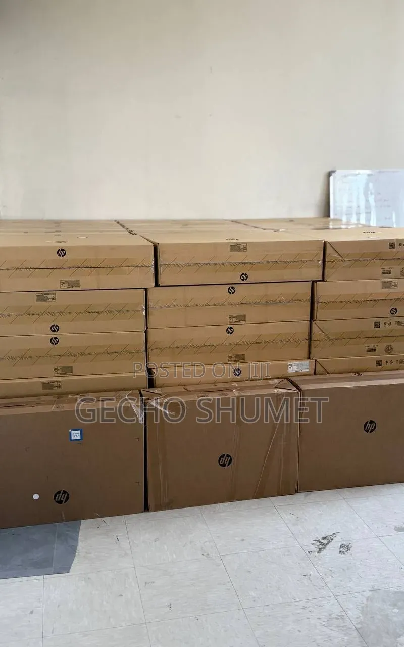 New Laptop HP 8GB Intel Core i5 SSD 512GB