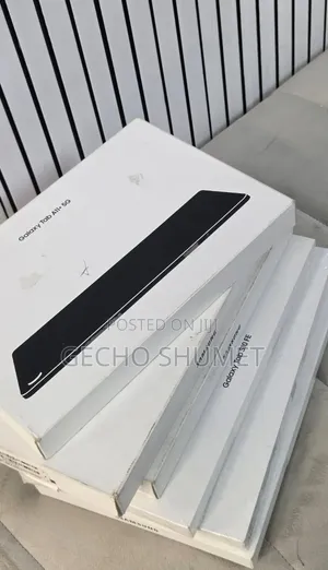 New Laptop Samsung 6GB SSD 128GB