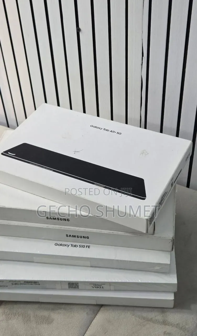 New Laptop Samsung 6GB SSD 128GB