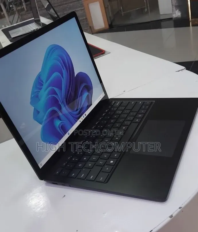 New Laptop Microsoft Surface Laptop 4 16GB Intel Core i7 SSD 512GB