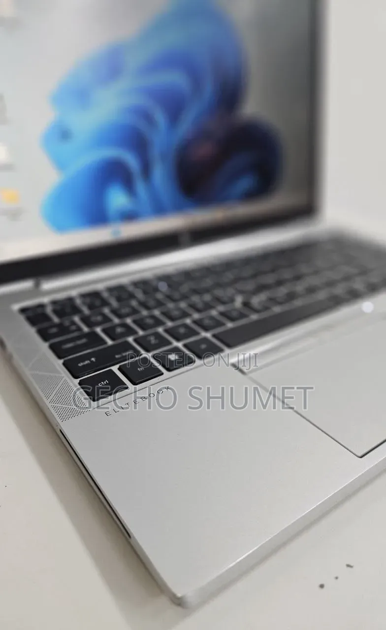 New Laptop HP EliteBook 840 G8 16GB Intel Core i7 SSD 512GB