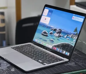 New Laptop Apple MacBook Pro 2020 M1 16GB Apple M1 Pro SSD 256GB