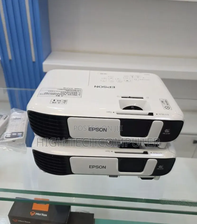 Epson CB-X41 Projector Specifications • Brightness: 3,600 Lumens (Whit