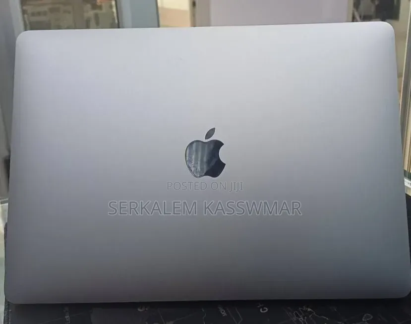New Laptop Apple MacBook Air 2020 M1 8GB Apple M1 SSD 256GB