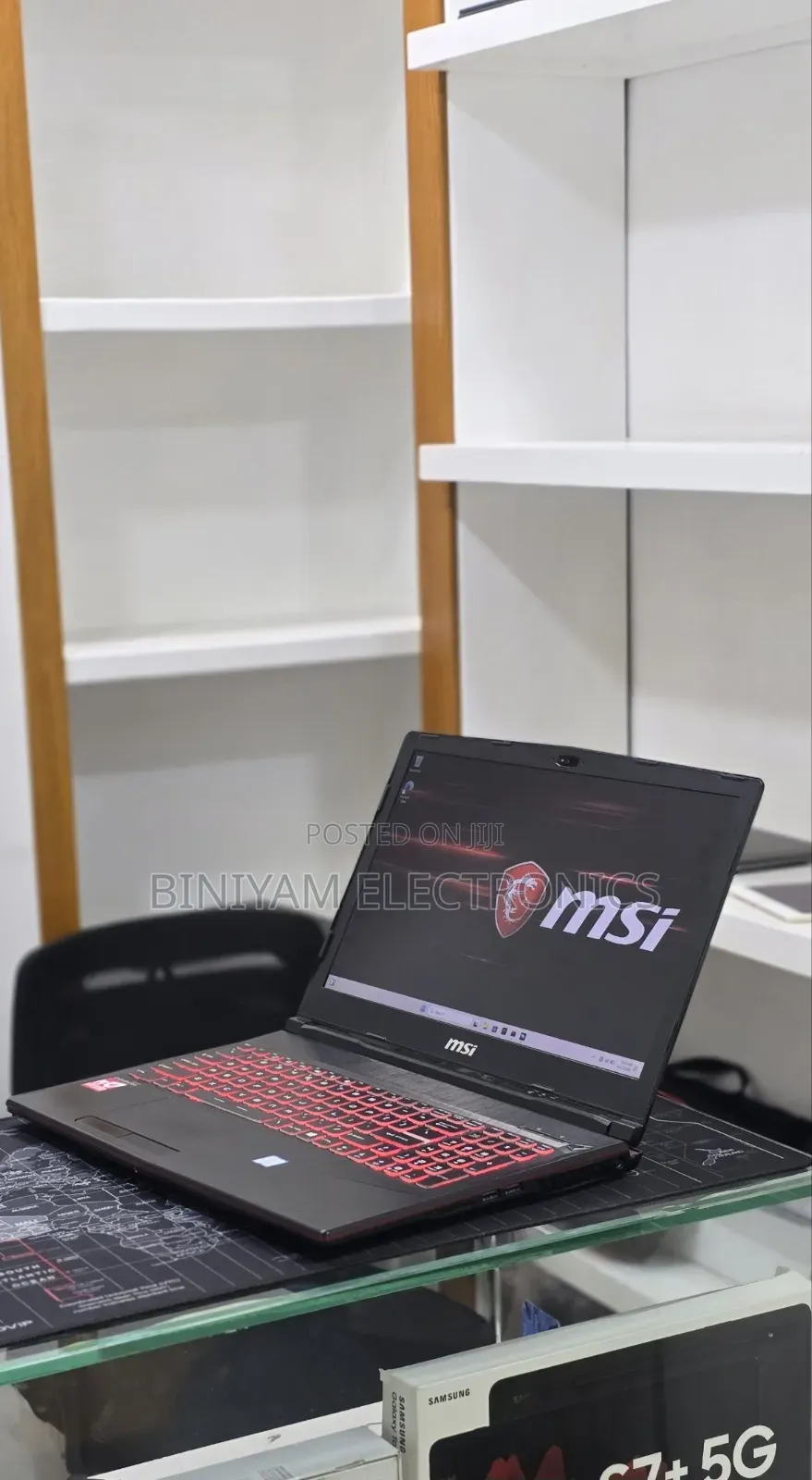 New Laptop MSI GP75 Leopard 16GB Intel Core i7 SSD 256GB