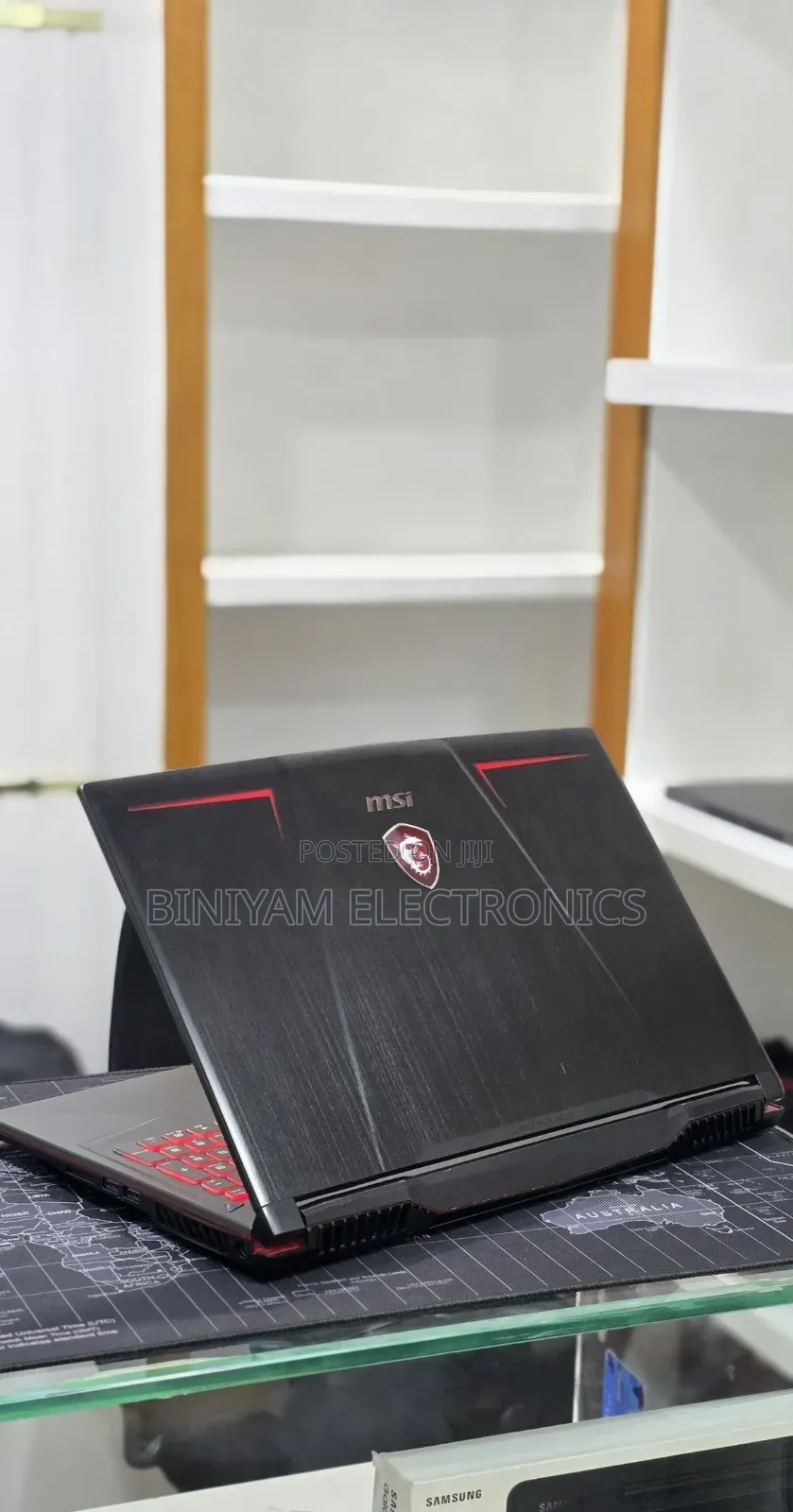 New Laptop MSI GP75 Leopard 16GB Intel Core i7 SSD 256GB