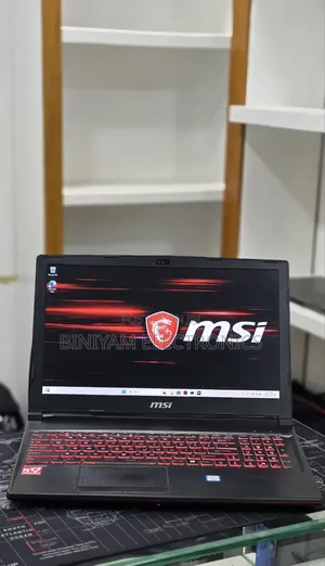 New Laptop MSI GP75 Leopard 16GB Intel Core i7 SSD 256GB
