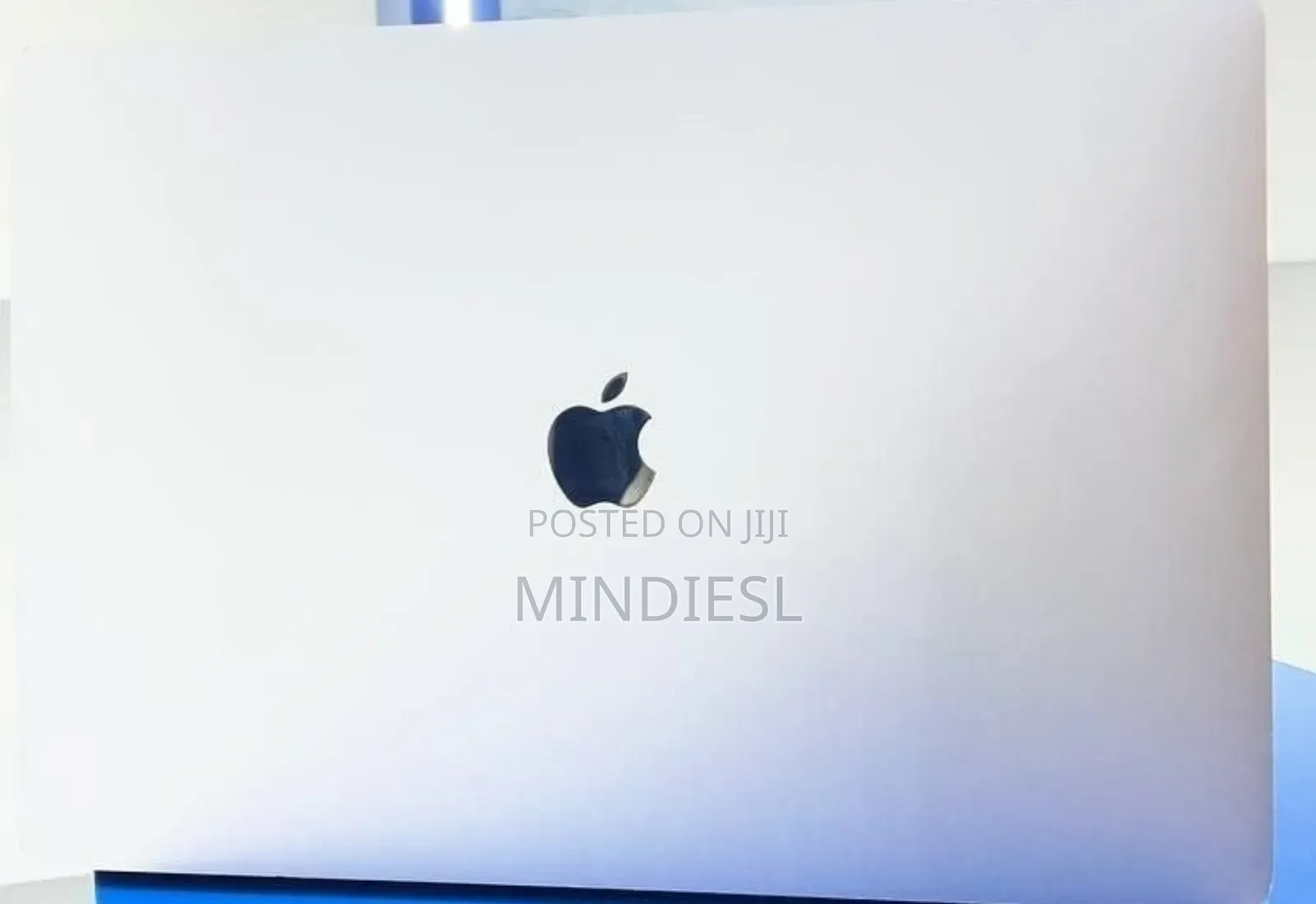 New Laptop Apple MacBook Pro 2019 32GB Intel Core i9 SSD 32GB