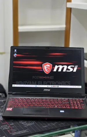 New Laptop MSI GP75 Leopard 16GB Intel Core i7 SSD 256GB
