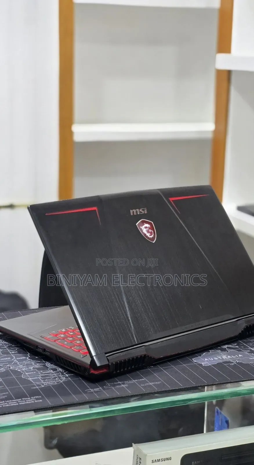 New Laptop MSI GP75 Leopard 16GB Intel Core i7 SSD 256GB