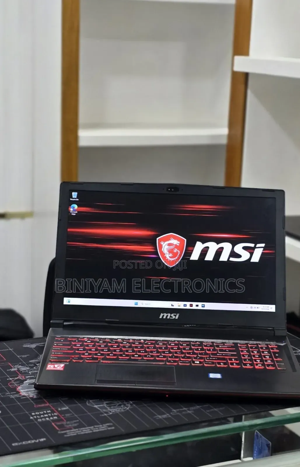 New Laptop MSI GP75 Leopard 16GB Intel Core i7 SSD 256GB