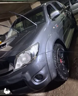 Toyota Hilux 2011 Gray