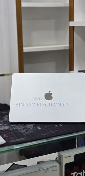 New Laptop Apple MacBook Air 2026 M5 16GB Apple M5 SSD 512GB