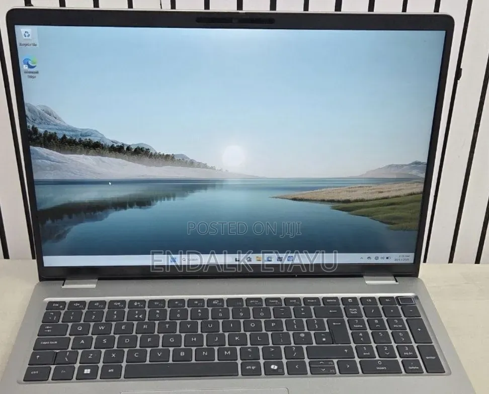 New Laptop Dell Pro 16 16GB Intel Core Ultra 7 SSD 512GB