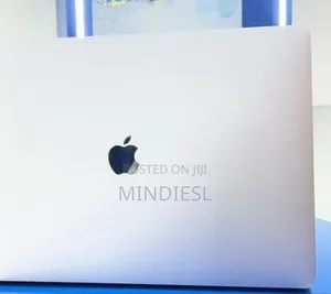 New Laptop Apple MacBook Pro 2019 32GB Intel Core i9 SSD 32GB