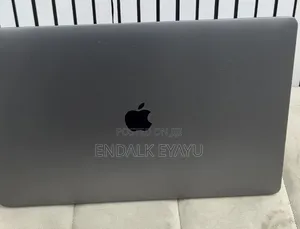 New Laptop Apple MacBook Pro 2019 16GB Intel Core i9 SSD 512GB