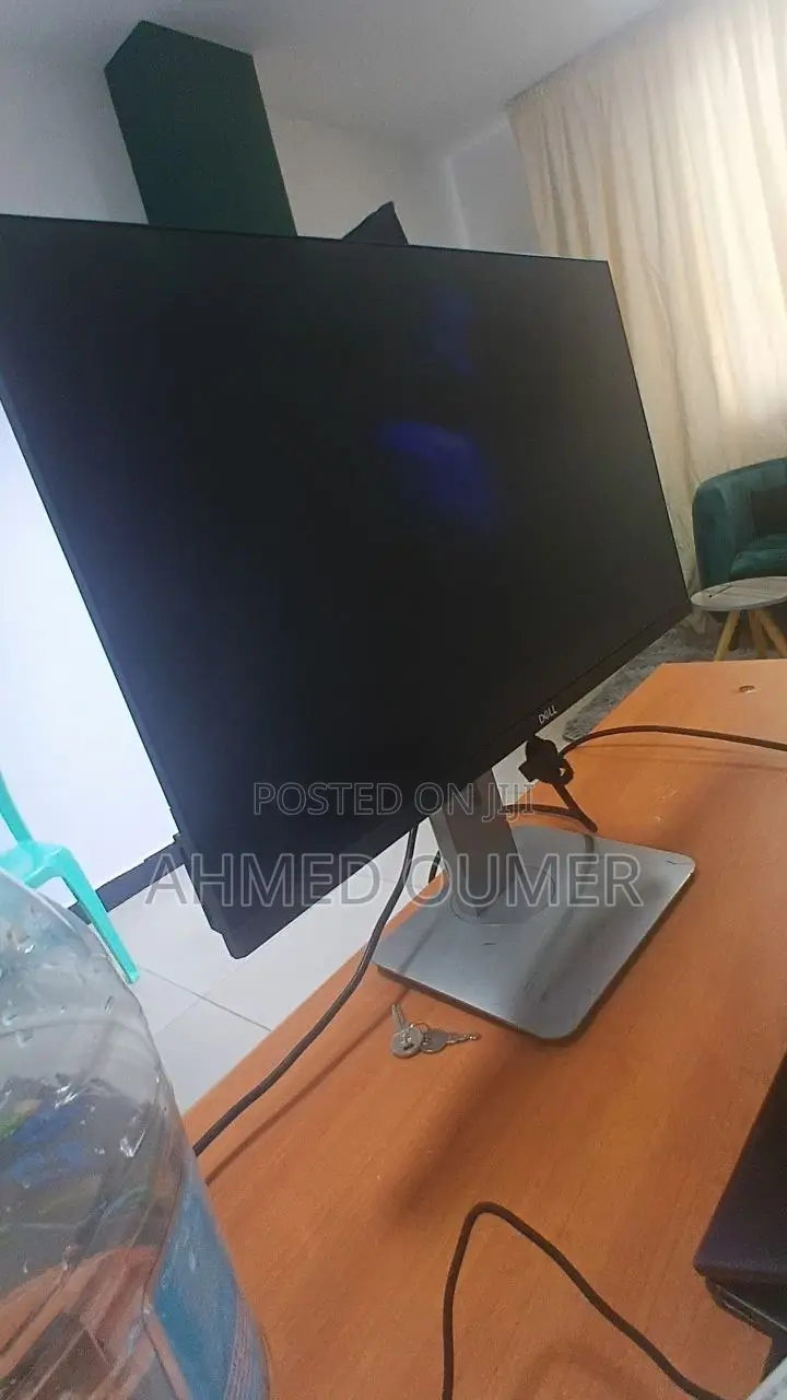 Dell Full HD 24"