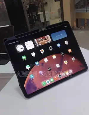 New Apple iPad 4 Wi-Fi + Cellular 1 TB