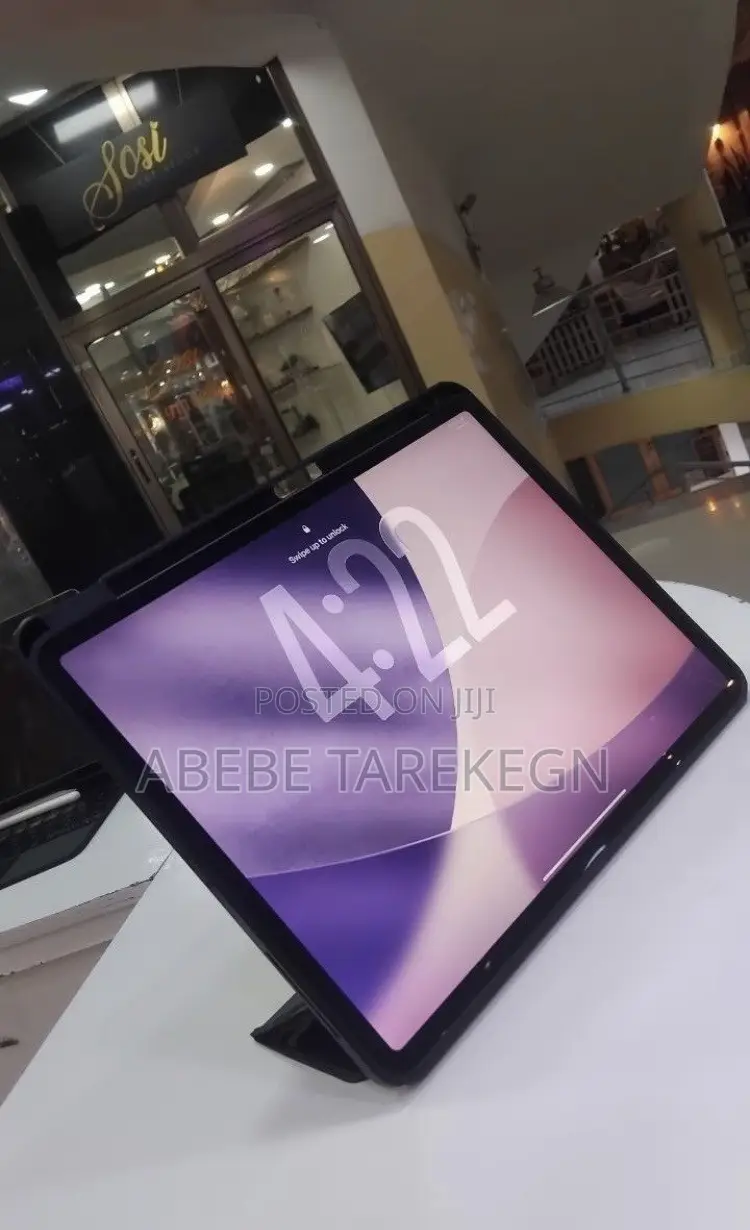 New Apple iPad 4 Wi-Fi + Cellular 1 TB