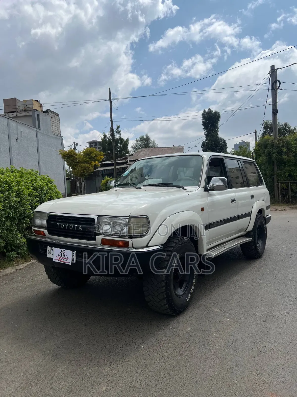 Toyota Land Cruiser 1995 White