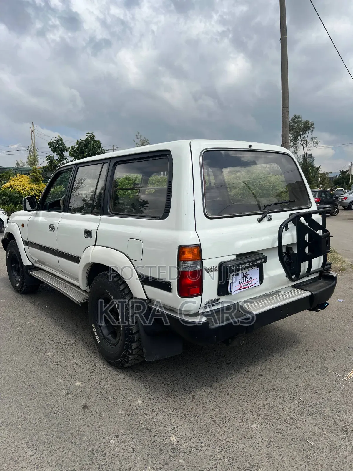 Toyota Land Cruiser 1995 White