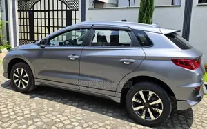 BYD E2 43 kWh 94 hp FWD 2025 Gray