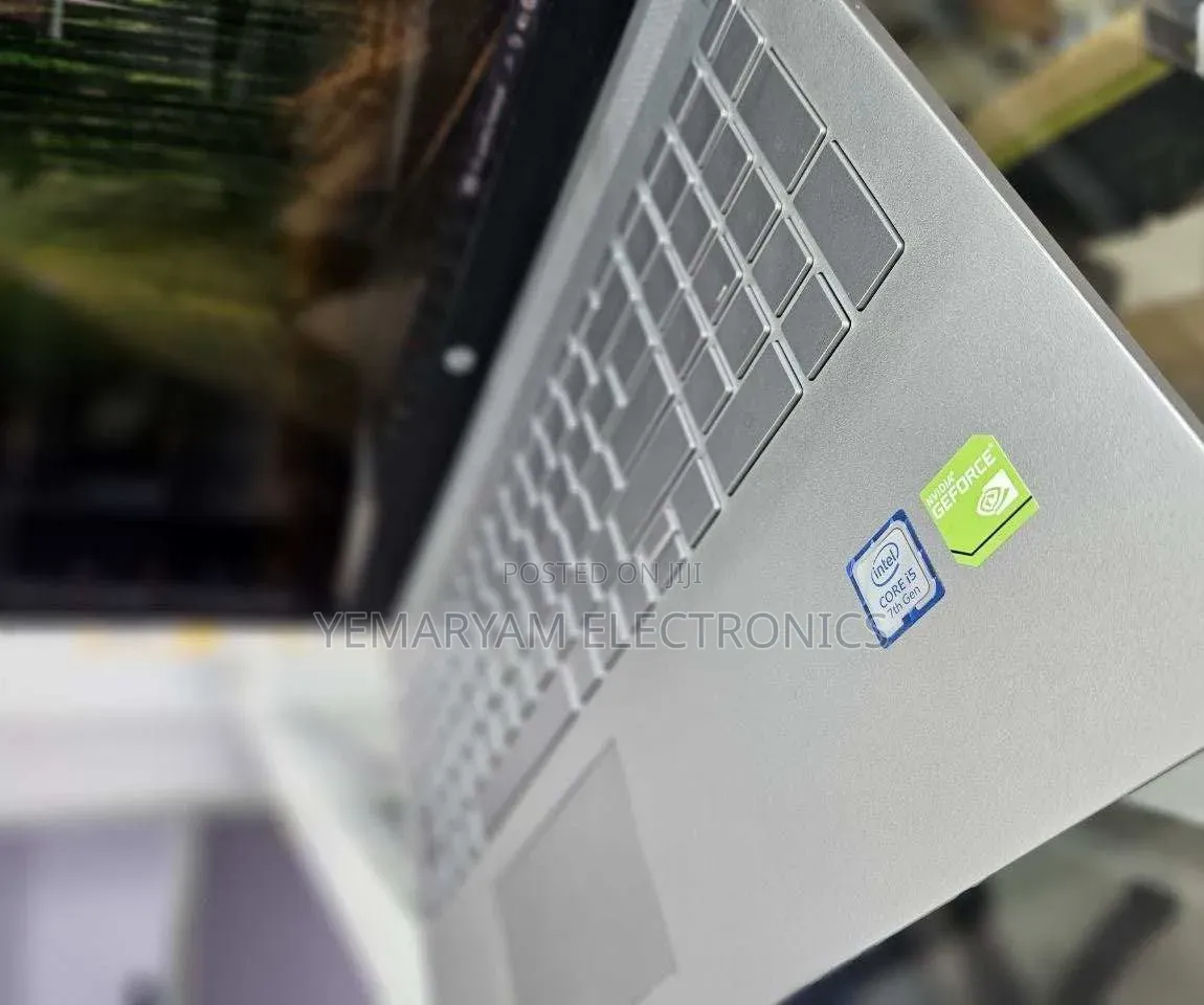 New Laptop HP Pavilion 15 8GB Intel Core i5 HDD 1T