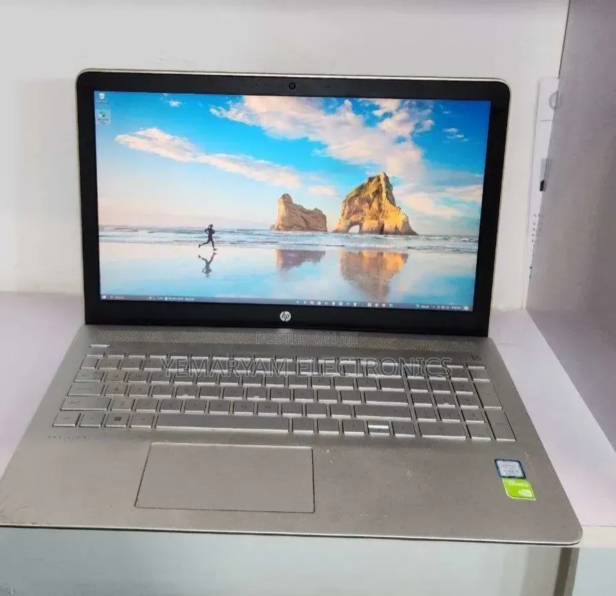 New Laptop HP Pavilion 15 8GB Intel Core i5 HDD 1T