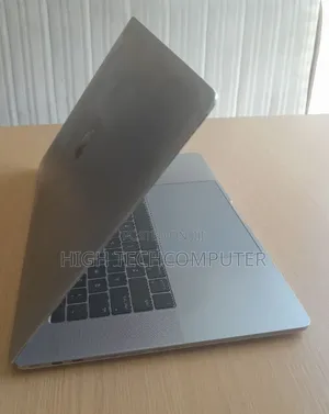 New Laptop Apple MacBook Pro 2016 16GB Intel Core i7 SSD 512GB