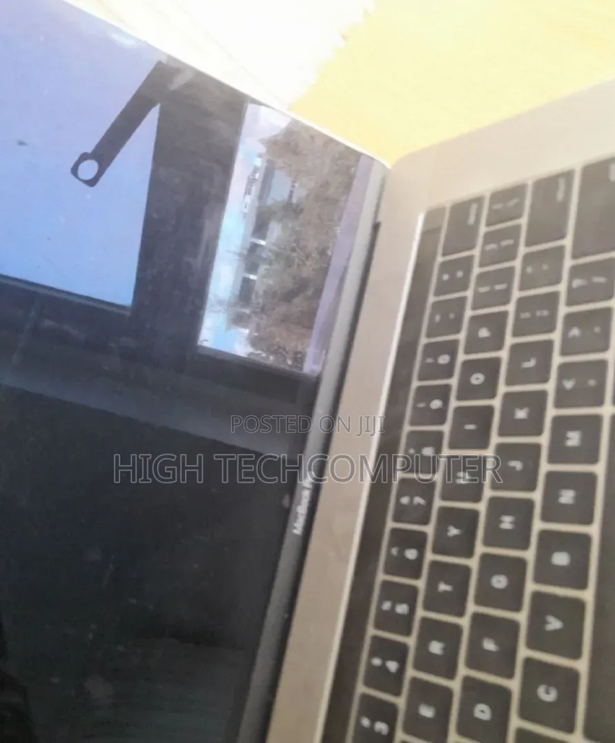 New Laptop Apple MacBook Pro 2016 16GB Intel Core i7 SSD 512GB