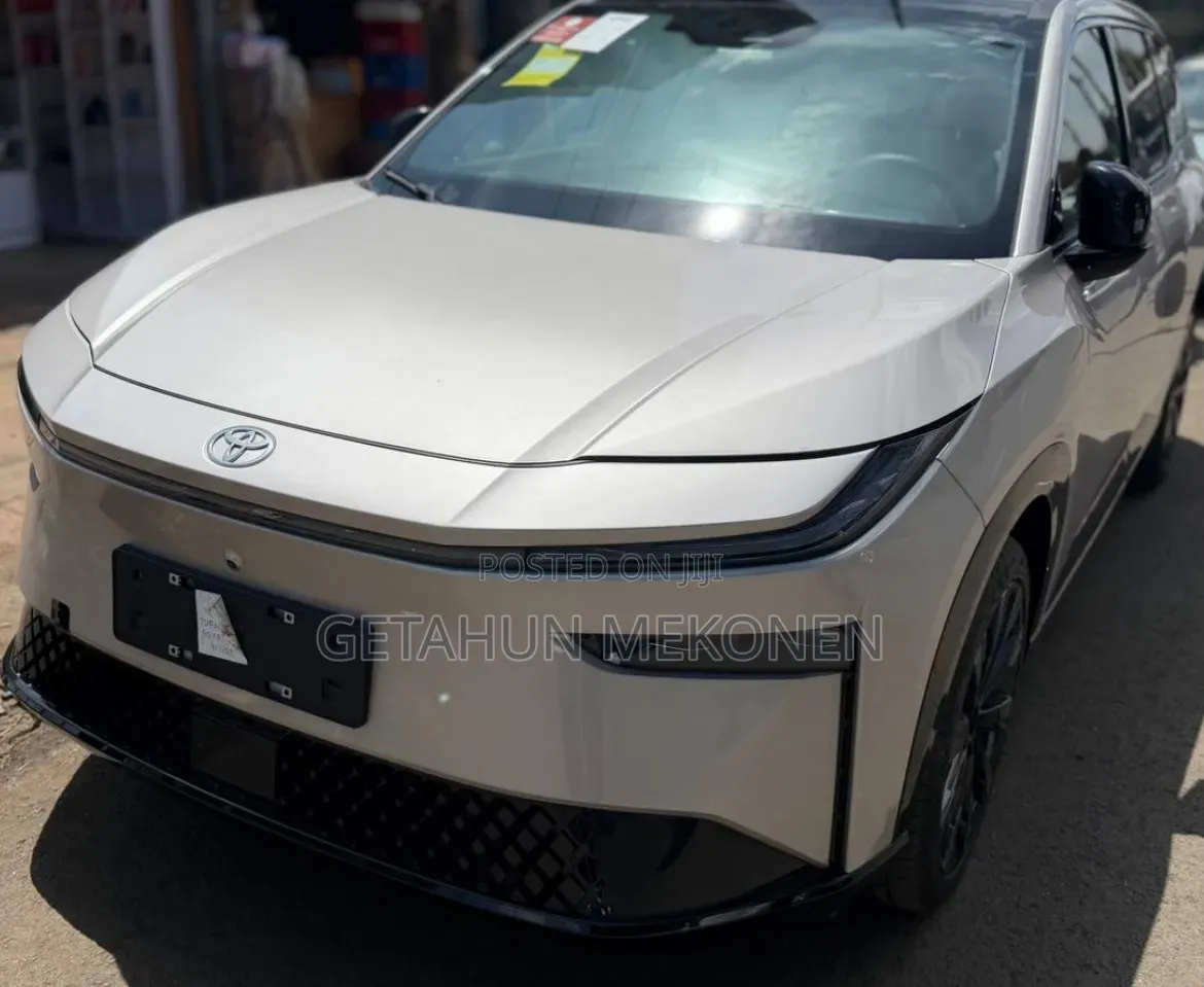 New Toyota bZ3 2025 Gold