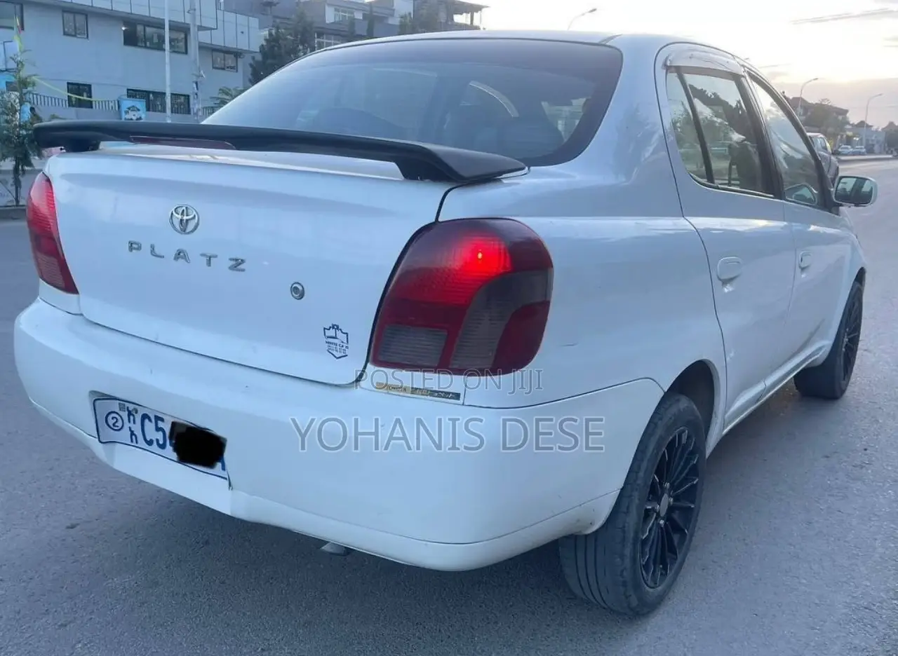 Toyota Platz 1.3 AWD 2001 White