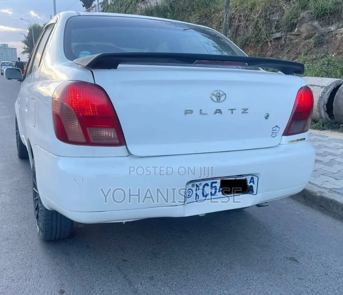 Toyota Platz 1.3 AWD 2001 White