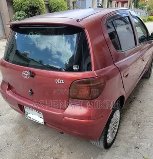 Toyota Vitz 1.3 AWD 5dr 2002 Red