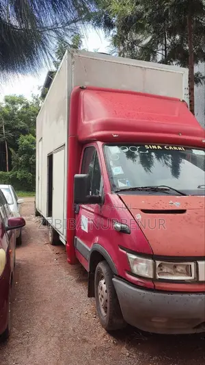 Iveco Daily Box Truck