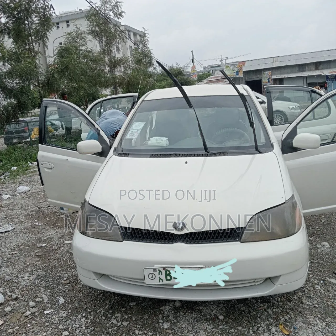 Toyota Platz 2001 Ivory