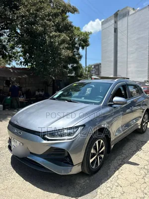 BYD E2 43 kWh 94 hp FWD 2025 Gray
