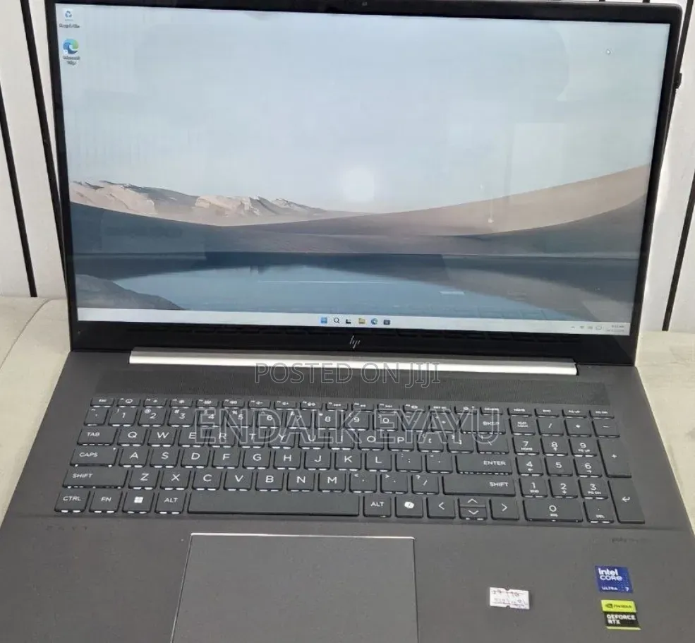 New Laptop HP Envy 17 16GB Intel Core Ultra 7 SSD 512GB