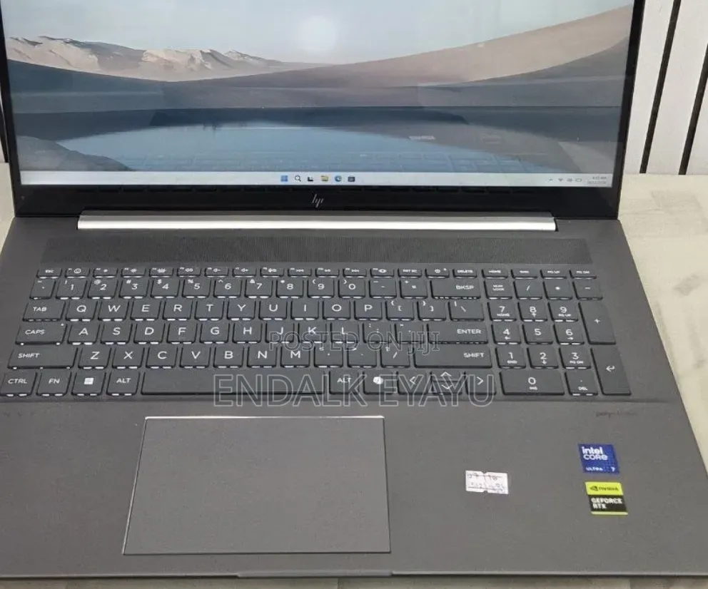 New Laptop HP Envy 17 16GB Intel Core Ultra 7 SSD 512GB