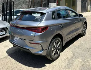 BYD E2 43 kWh 94 hp FWD 2025 Gray