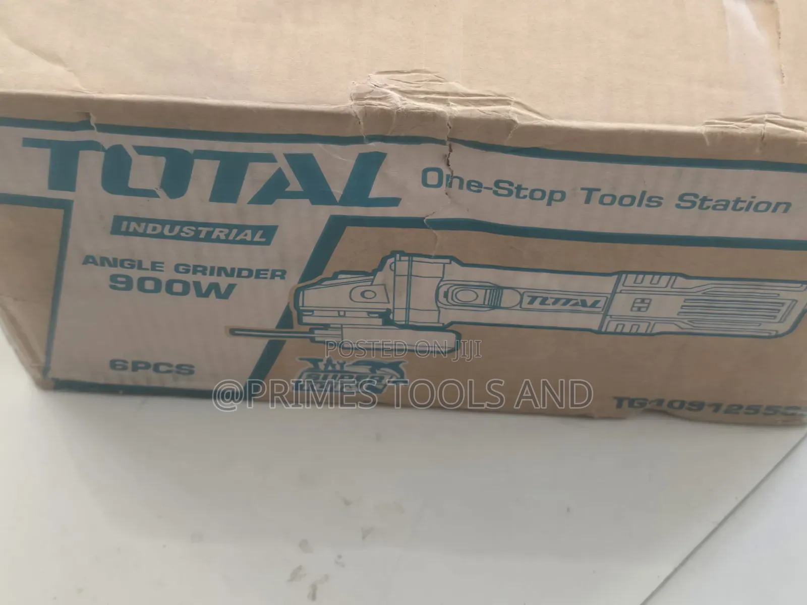 TOTAL 900W Angle Grinder Electric
