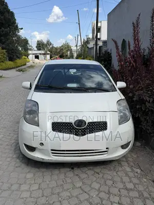 Toyota Yaris 1.3 VVT-i 2007 Ivory