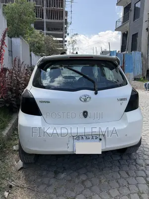 Toyota Yaris 1.3 VVT-i 2007 Ivory