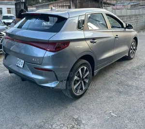 New BYD E2 43 kWh 94 hp FWD 2025 Gray