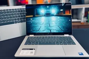 New Laptop HP OmniBook 5 Flip 16GB Intel Core 7 SSD 512GB