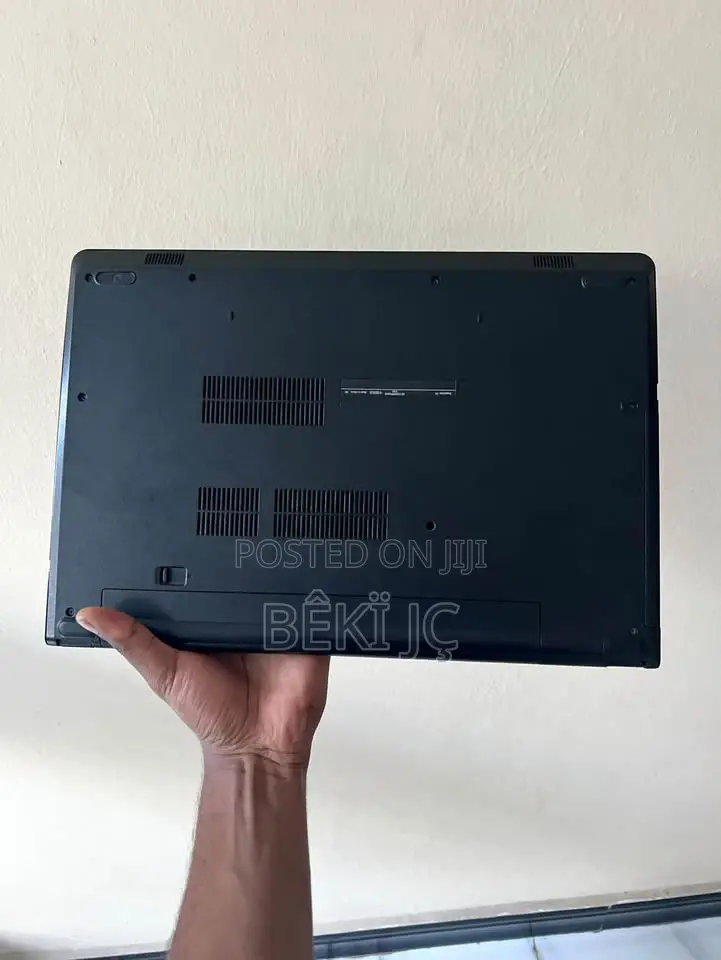 Laptop Dell G15 5530 Special Edition 8GB Intel Core i5 SSD 256GB