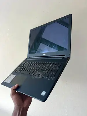 Laptop Dell G15 5530 Special Edition 8GB Intel Core i5 SSD 256GB