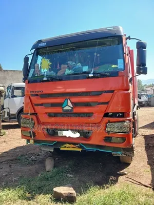 Sinotruk Howo 2017 Red